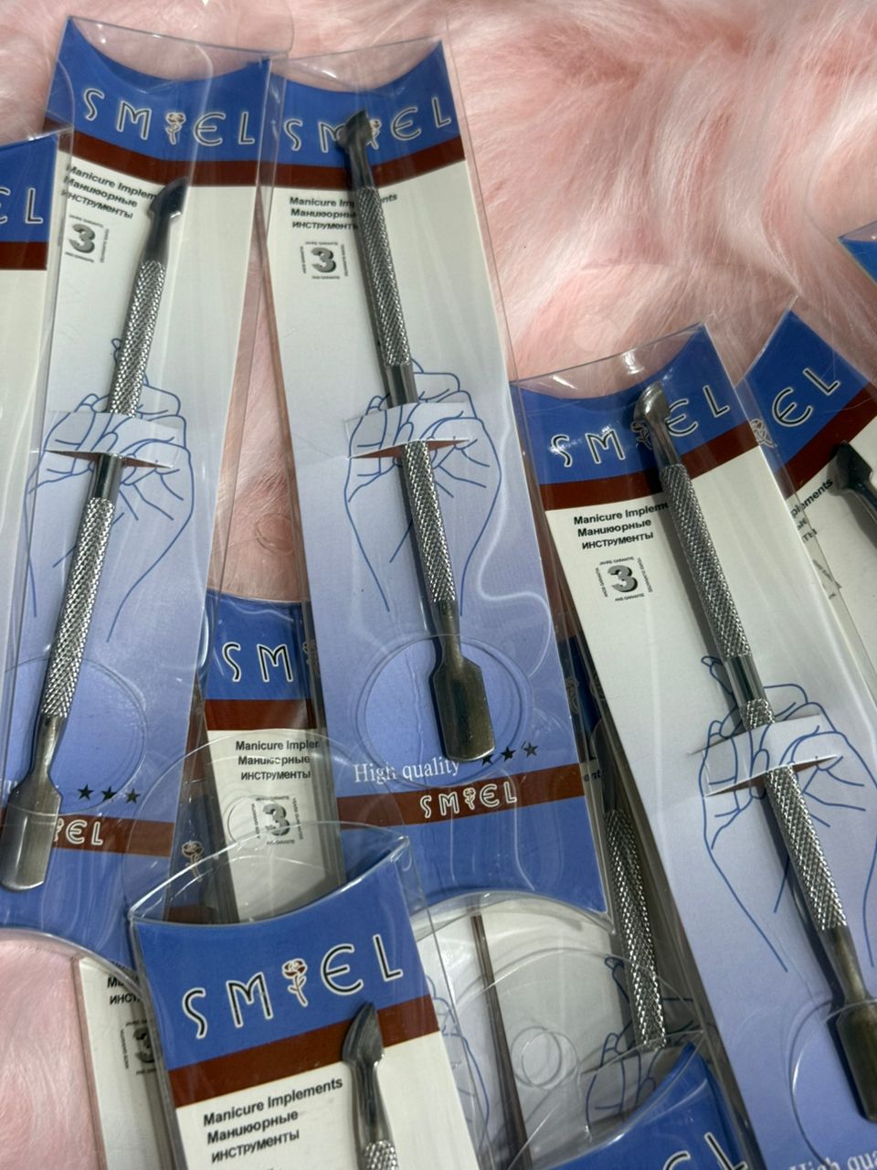 Cuticle pusher
