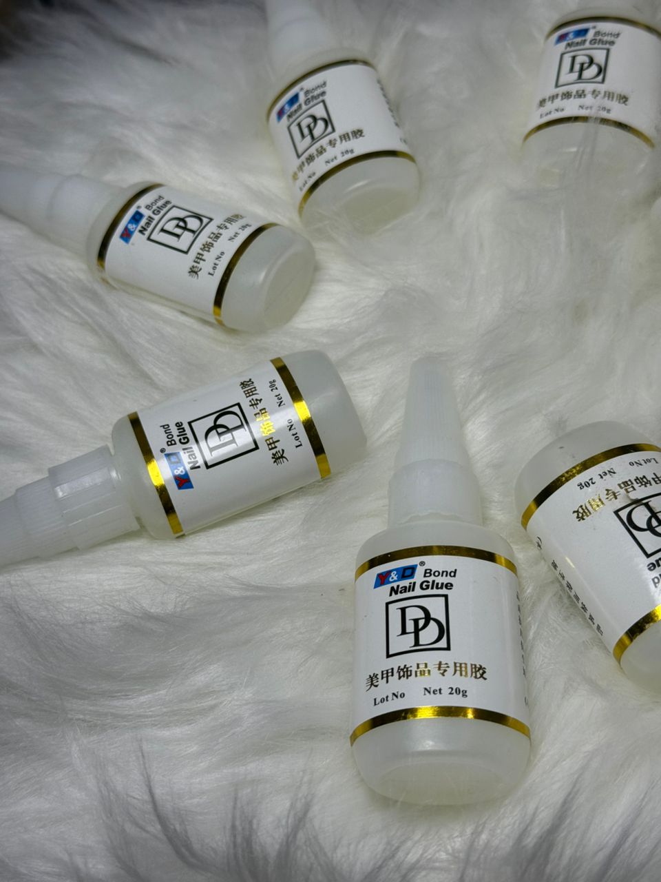 DD nails glue