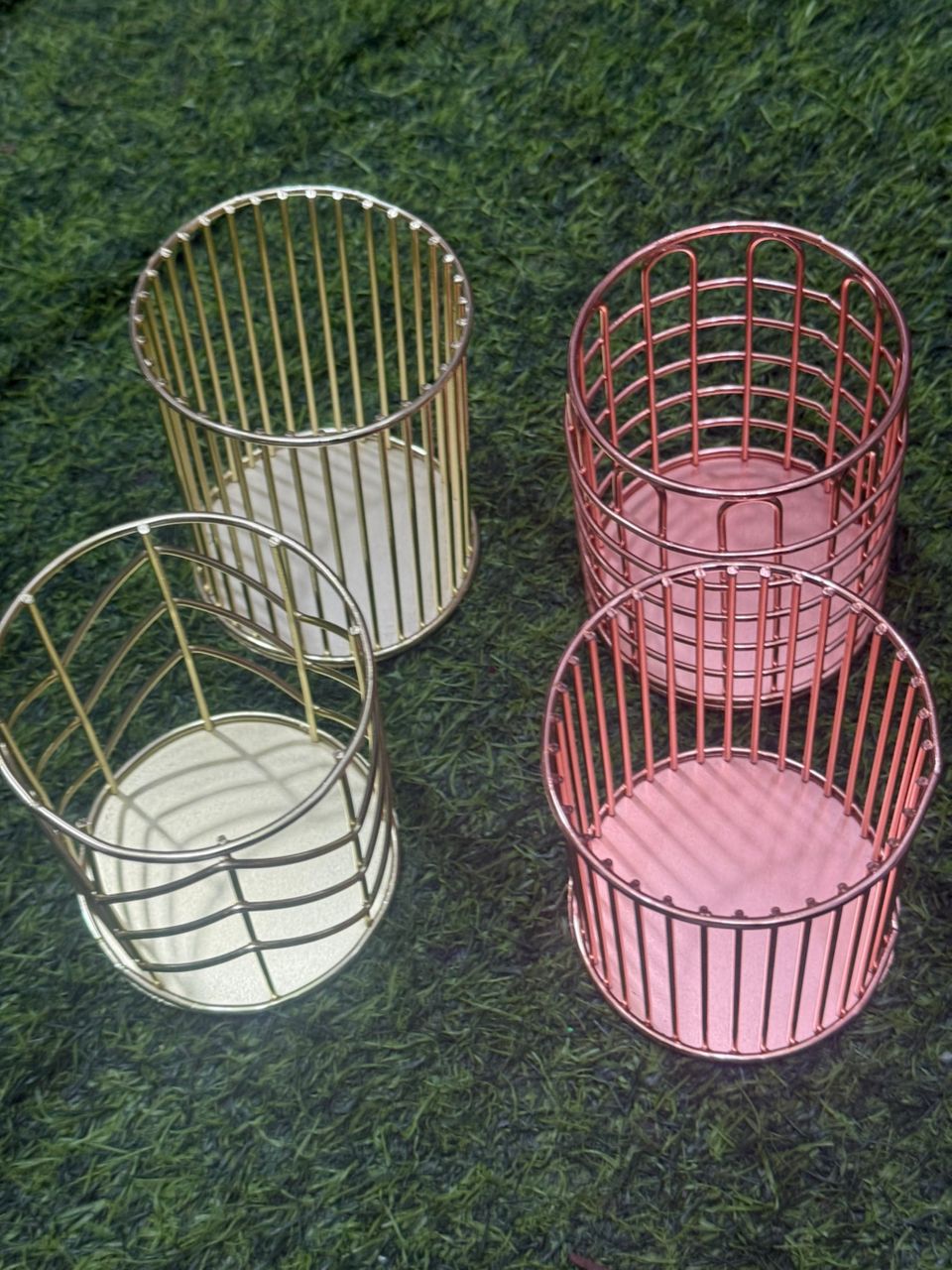 Brush storage container
