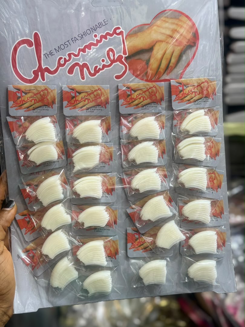 Charming Nails White