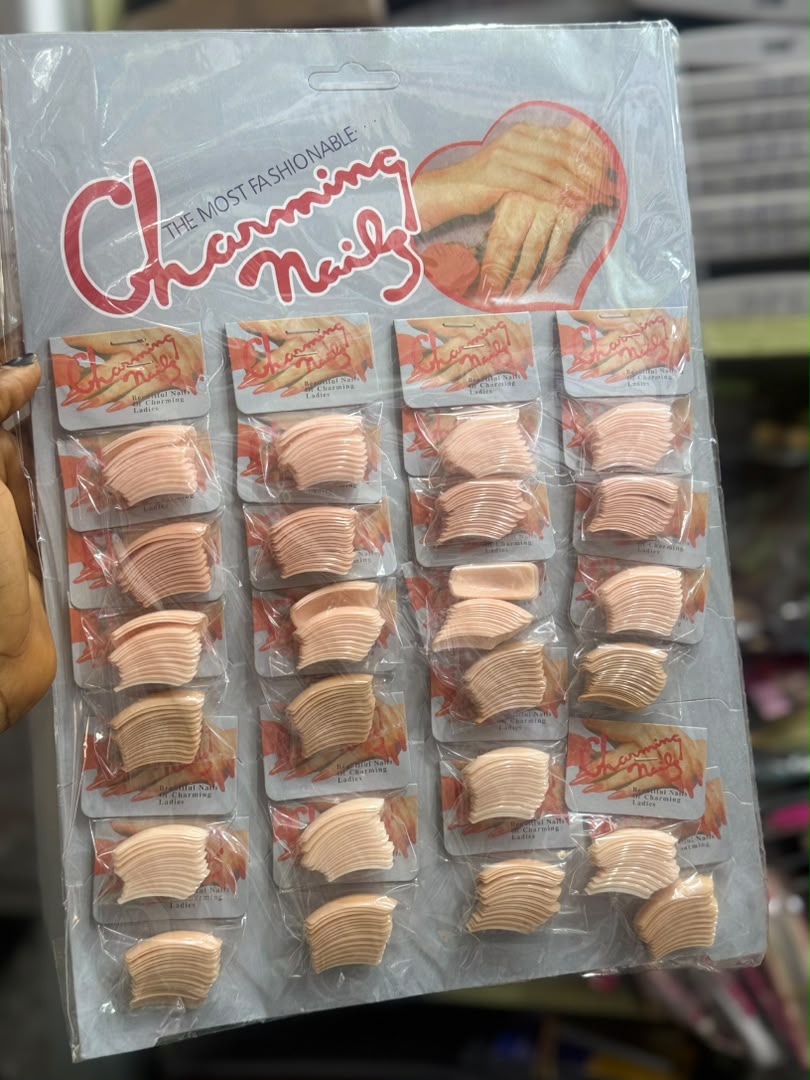 Charming Nails Brown