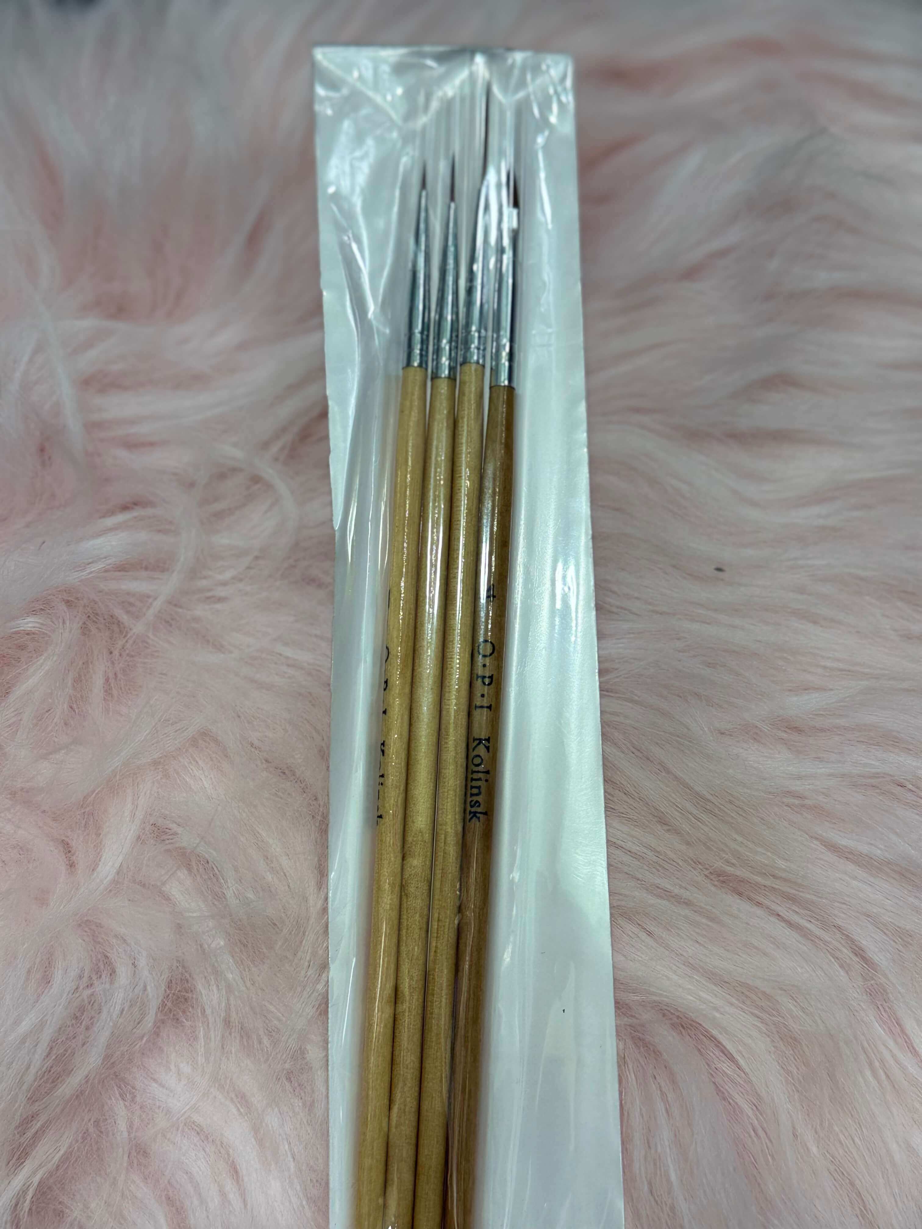 Kolinsky art brush