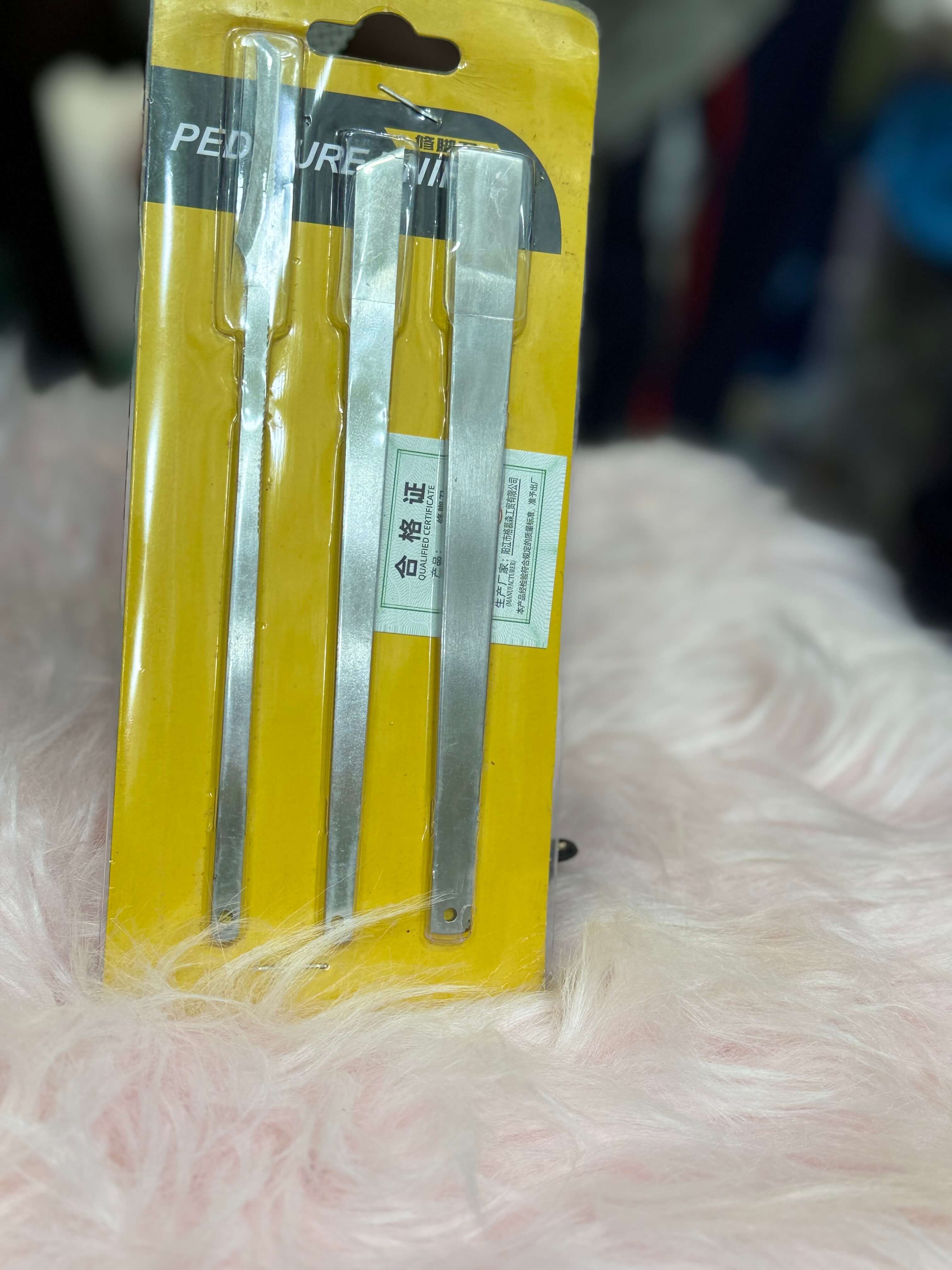 Pedicure knife