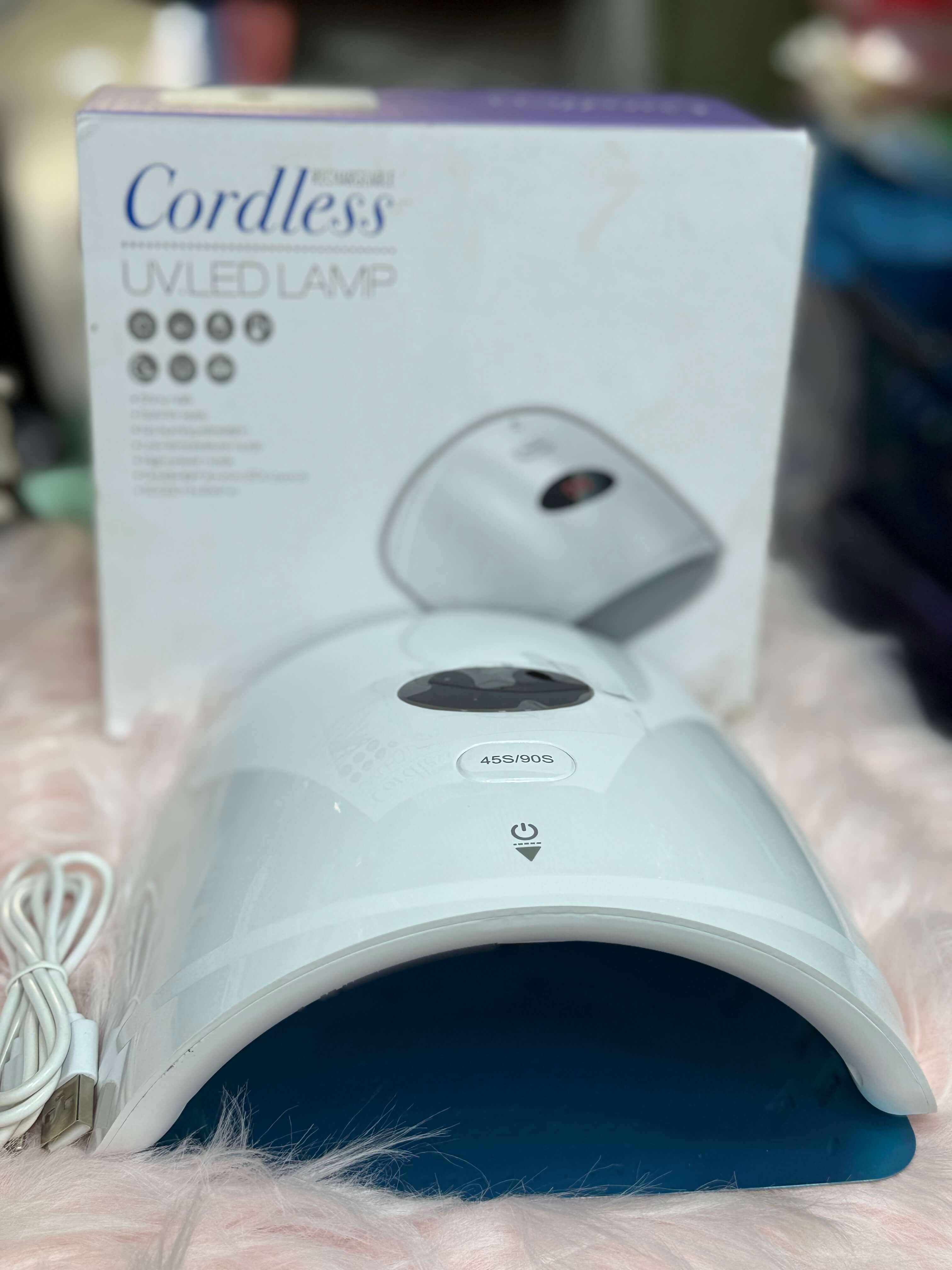 Cordless uv lamp