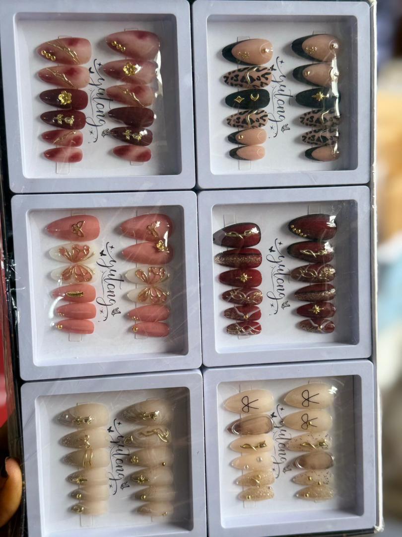 Nogtika-Press on Nails Design 1
